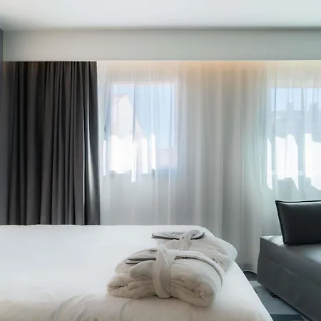 فندق Ibis Styles Centre 3*