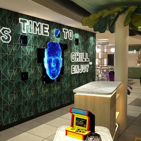 Ibis Styles Centre 3*