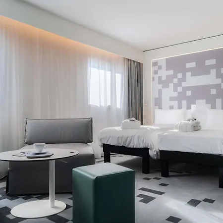 Ibis Styles Centre Hotel 3*