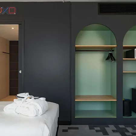 Ibis Styles Centre بزييه