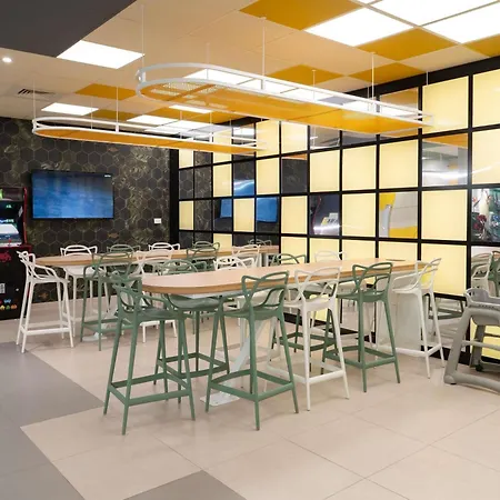 Ibis Styles Centre Hotel 3*
