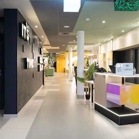 Ibis Styles Centre 3*