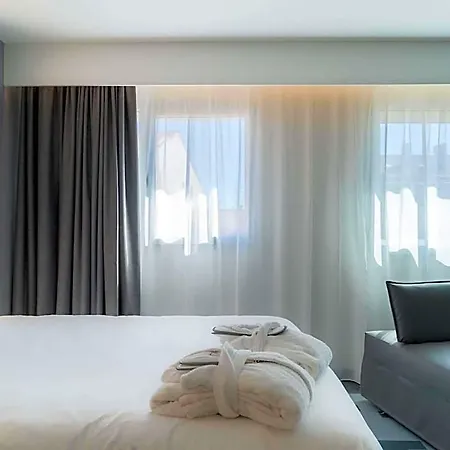 Ibis Styles Centre فندق