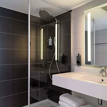 Ibis Styles Centre فندق 3*