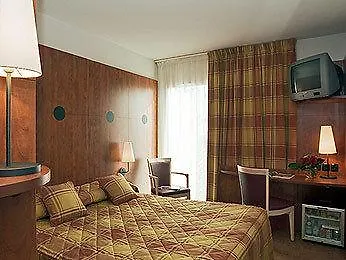Ibis Styles Centre Hotel 3*