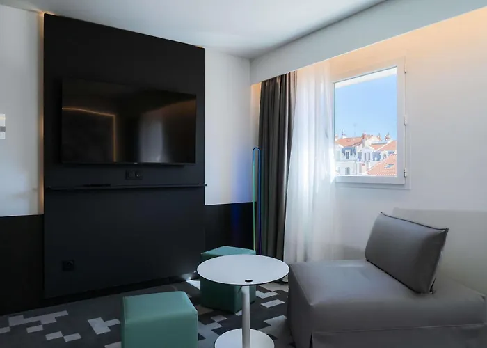 Ibis Styles Centre 3*