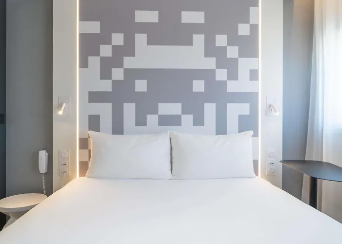 Ibis Styles Centre Hotel 3*