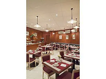 Ibis Styles Centre 3*